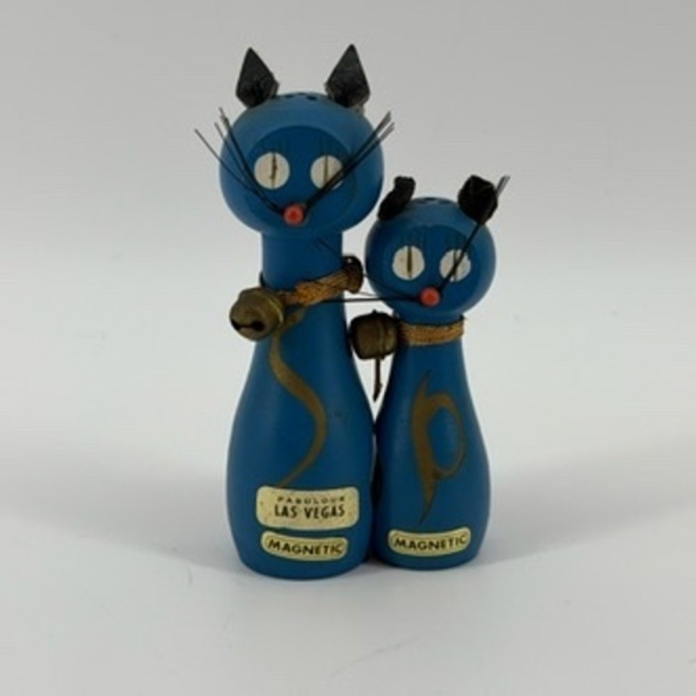Vintage Las Vegas Magnetic Cat‎ Salt Pepper Shakers Blue MCM Retro Decor